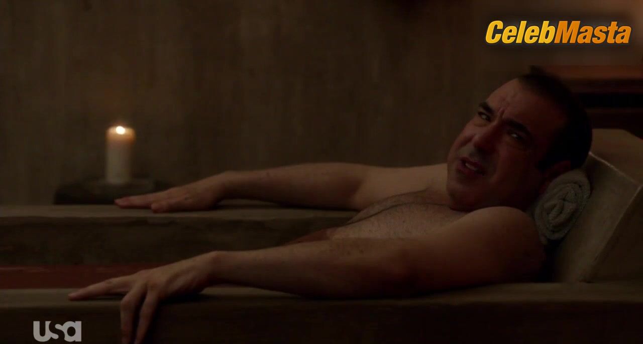 Sarah Rafferty ’s Swimsuit Scene In Suits - Photo 1 of 5 photo 2