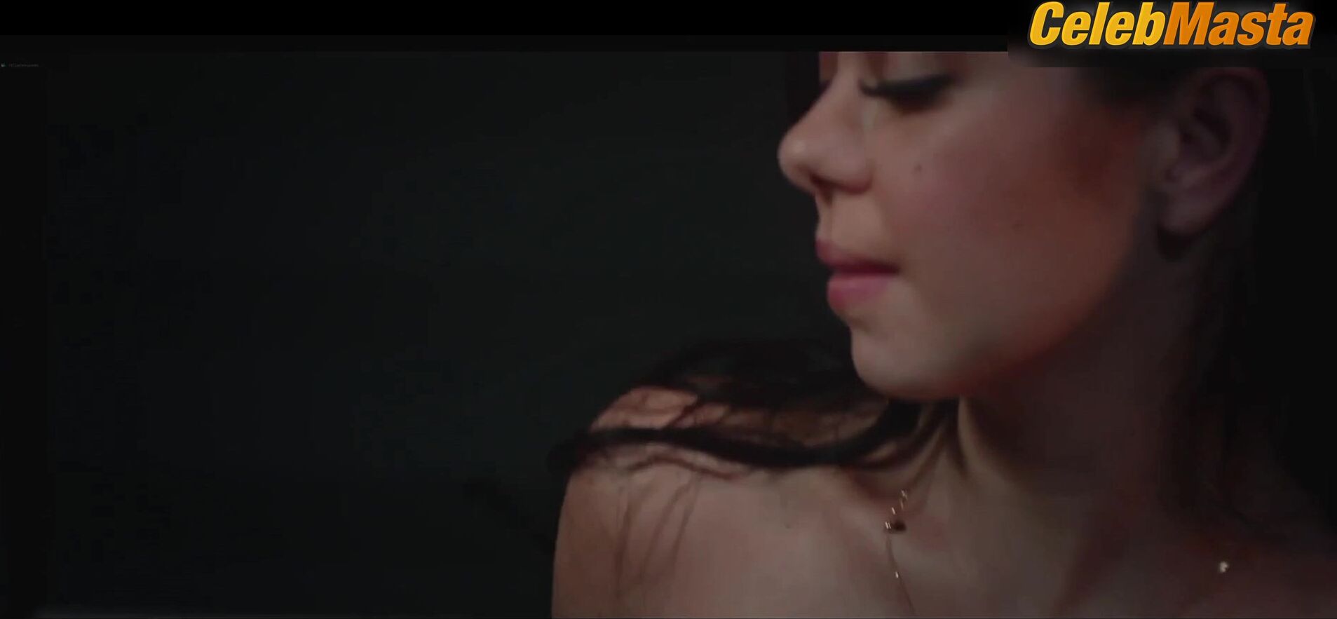 Rose Van Ginkel Bares Boobs And Butt Scene In Stalkers - Photo 1 of 5