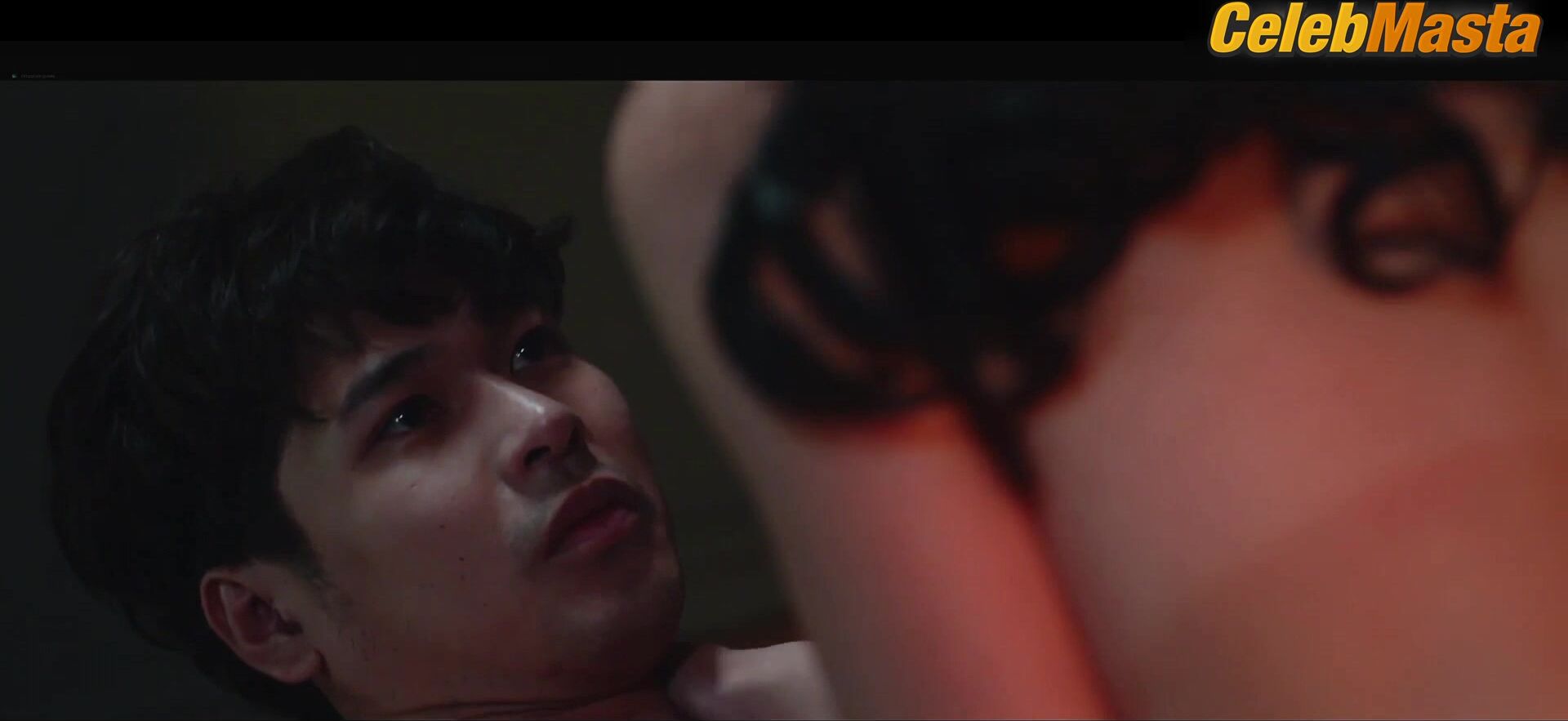 Rose Van Ginkel Bares Boobs And Butt Scene In Stalkers - Photo 1 of 5 photo 2