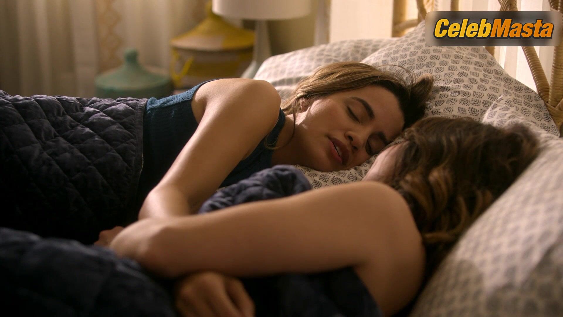 Linda Cardellini And Natalie Morales Share A Lesbian Scene In - Photo 1 of 5 photo 4