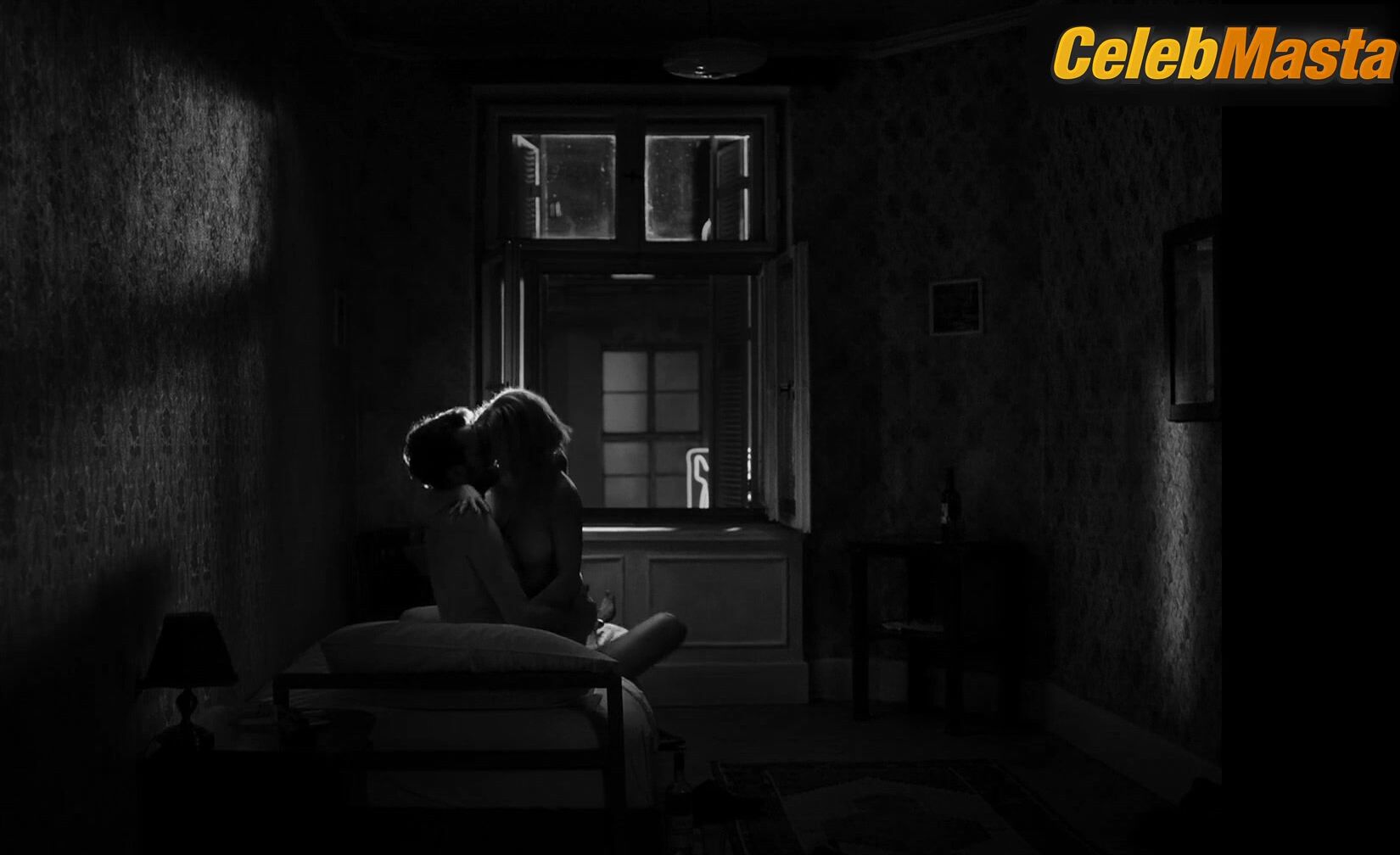 Joanna Kulig ’s Tits Scene From Cold War - Photo 1 of 5