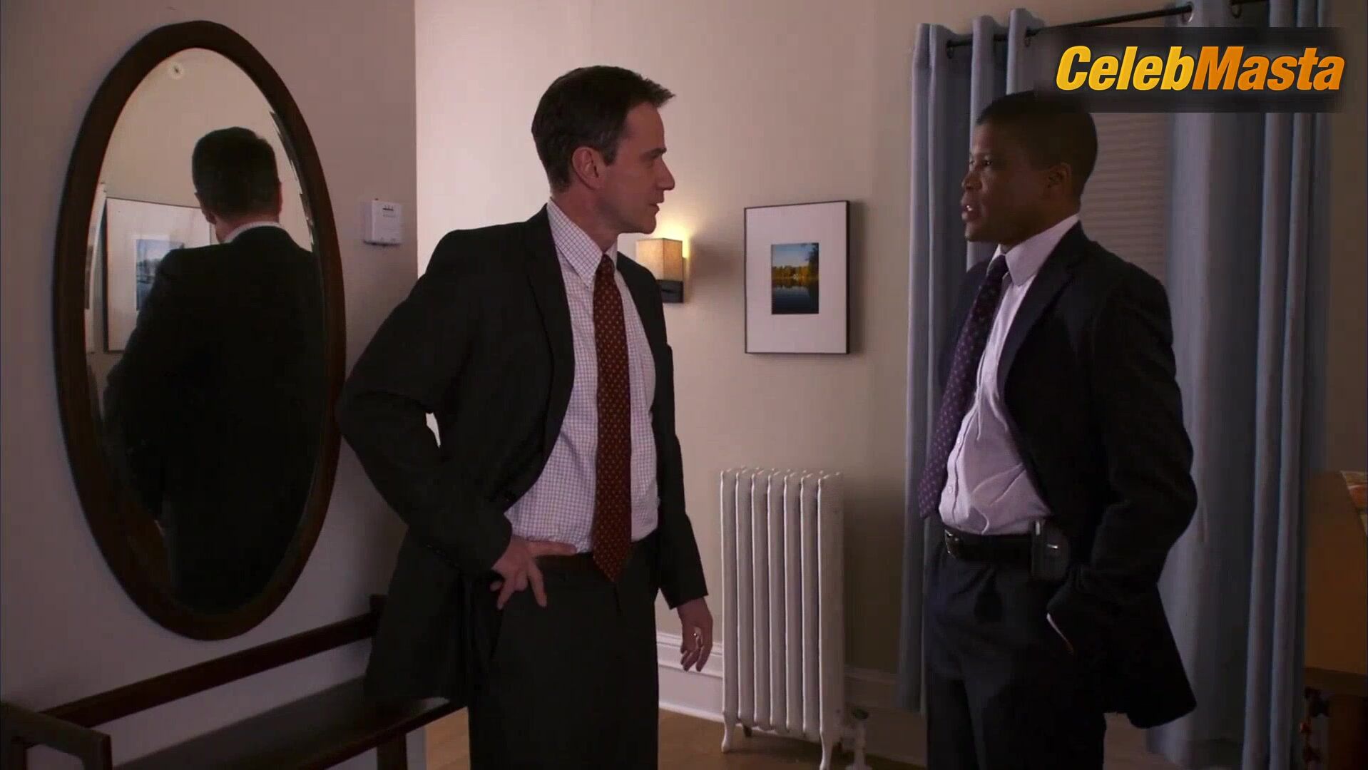 Tiffani-amber Thiessen ’s Sexy Scene From White Collar - Photo 2 of 5 photo 4