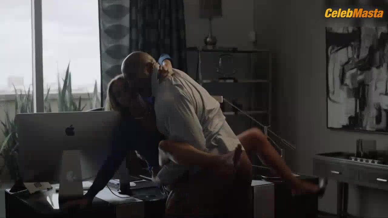 Arielle Kebbel ’s Tits Scene From Ballers - Photo 3 of 5 photo 2