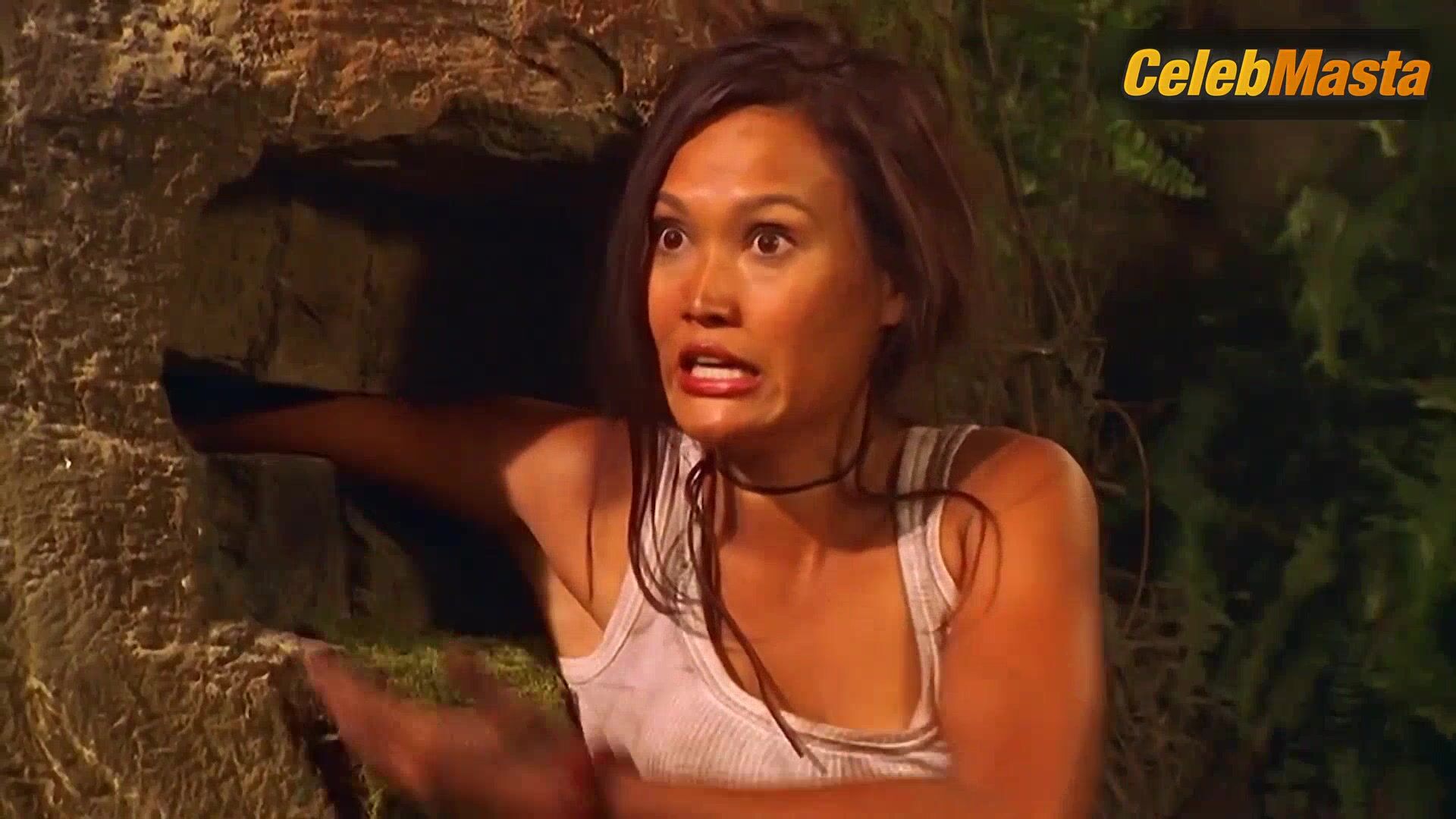 Tia Carrere Racy Scene In Relic Hunter - Photo 1 of 5 photo 5