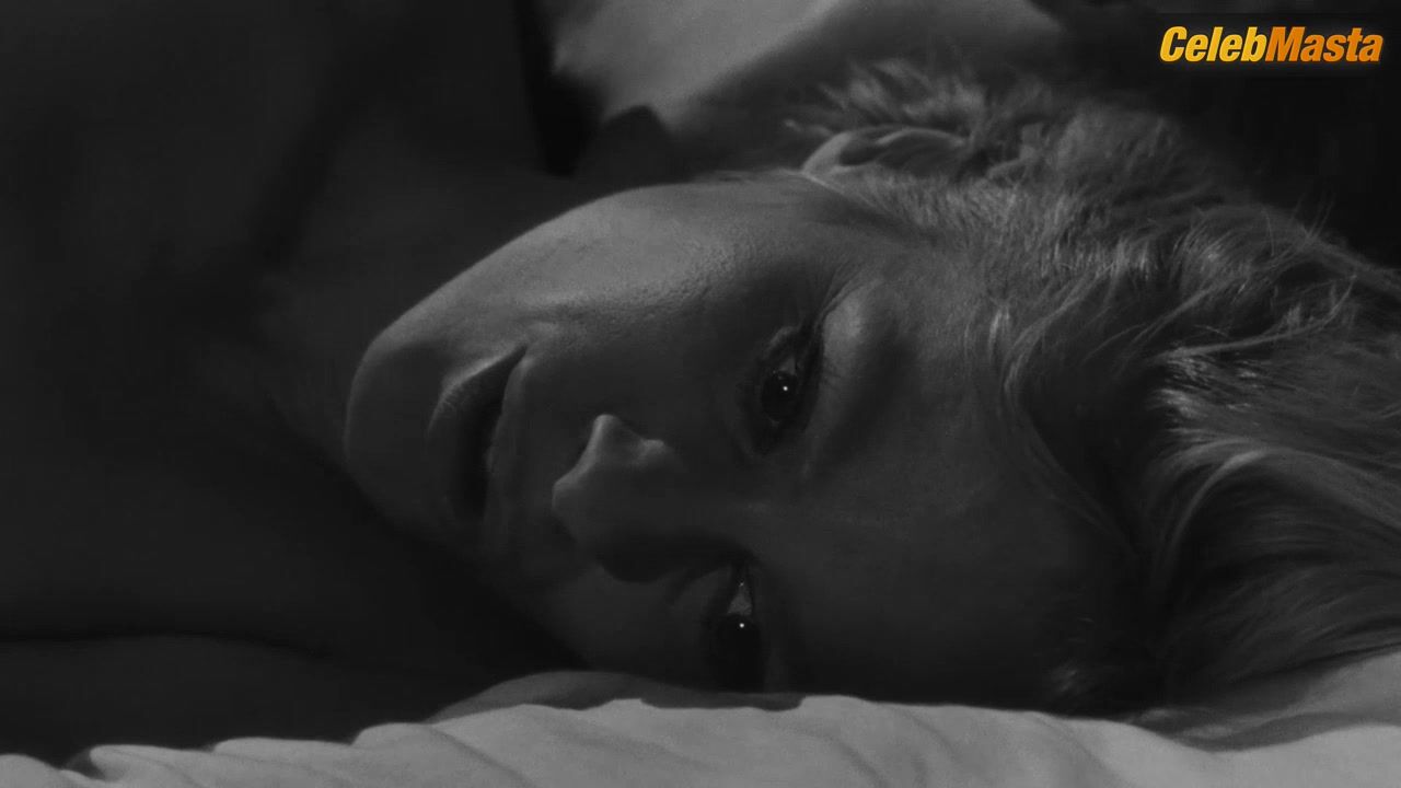 Ingrid Thulin Tits Scene From La Guerre Est Finie - Photo 1 of 5 photo 5