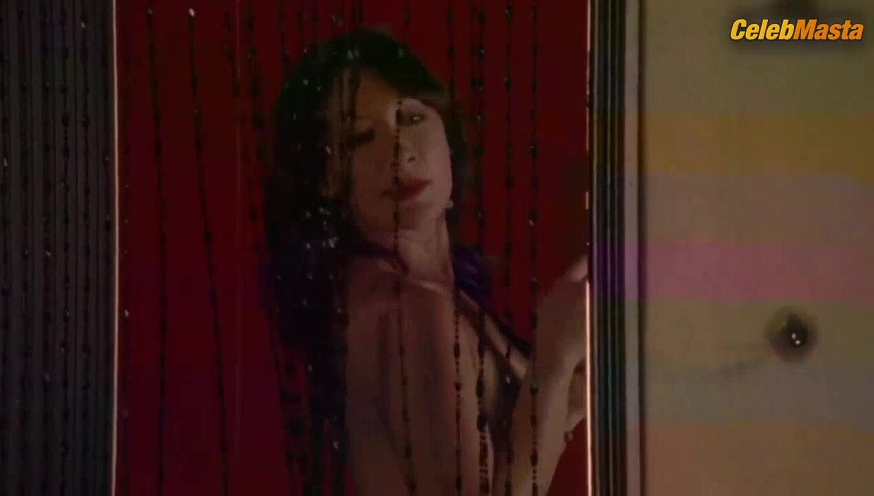 Bojana Novakovic Lesbian, Booty Scene In Satisfaction - Photo 2 of 5 photo 4