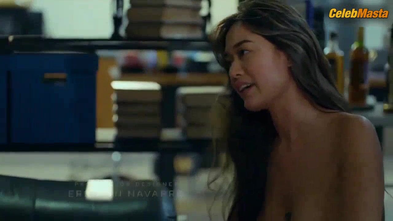 Chesca Paredes Bares Butt, Tits Scene In Wag Mong Agawin - Photo 2 of 5