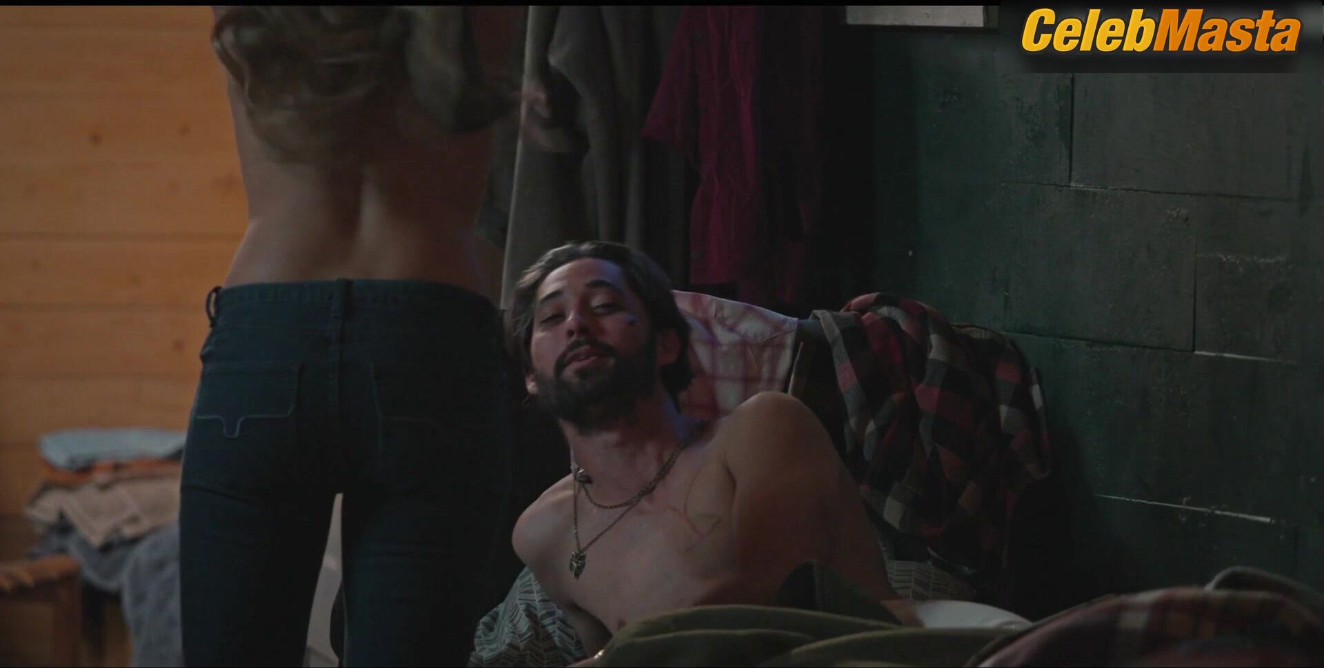 Hassie Harrison ’s Underwear Scene In Yellowstone - Photo 1 of 5 photo 5