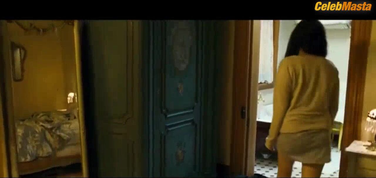 Roxane Mesquida ’s Ass And Tits Scene From The Most - Photo 1 of 5