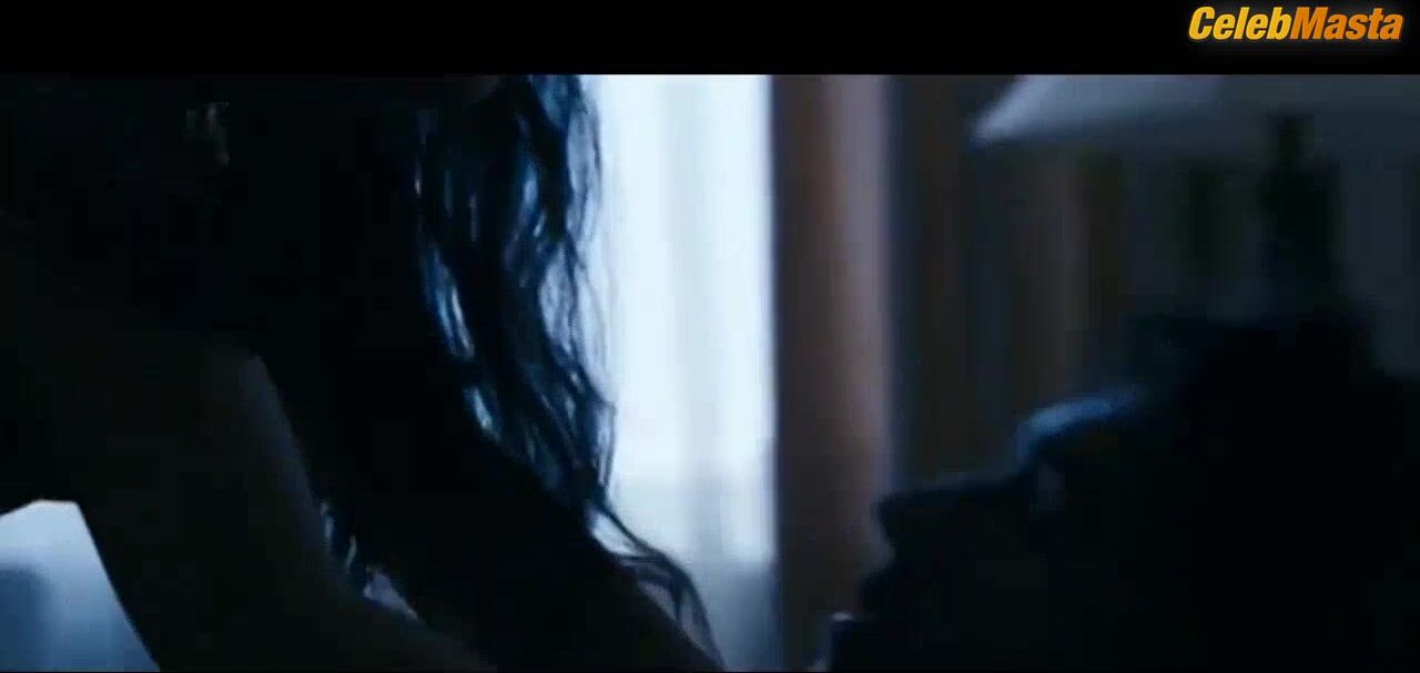 Roxane Mesquida ’s Ass And Tits Scene From The Most - Photo 1 of 5 photo 5