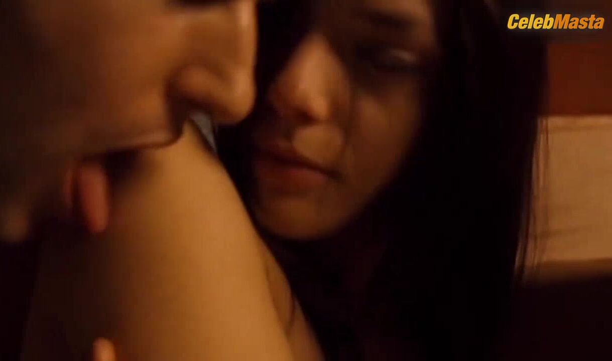 Roxane Mesquida ’s Ass, Tits Scene In Sheitan - Photo 1 of 5 photo 5
