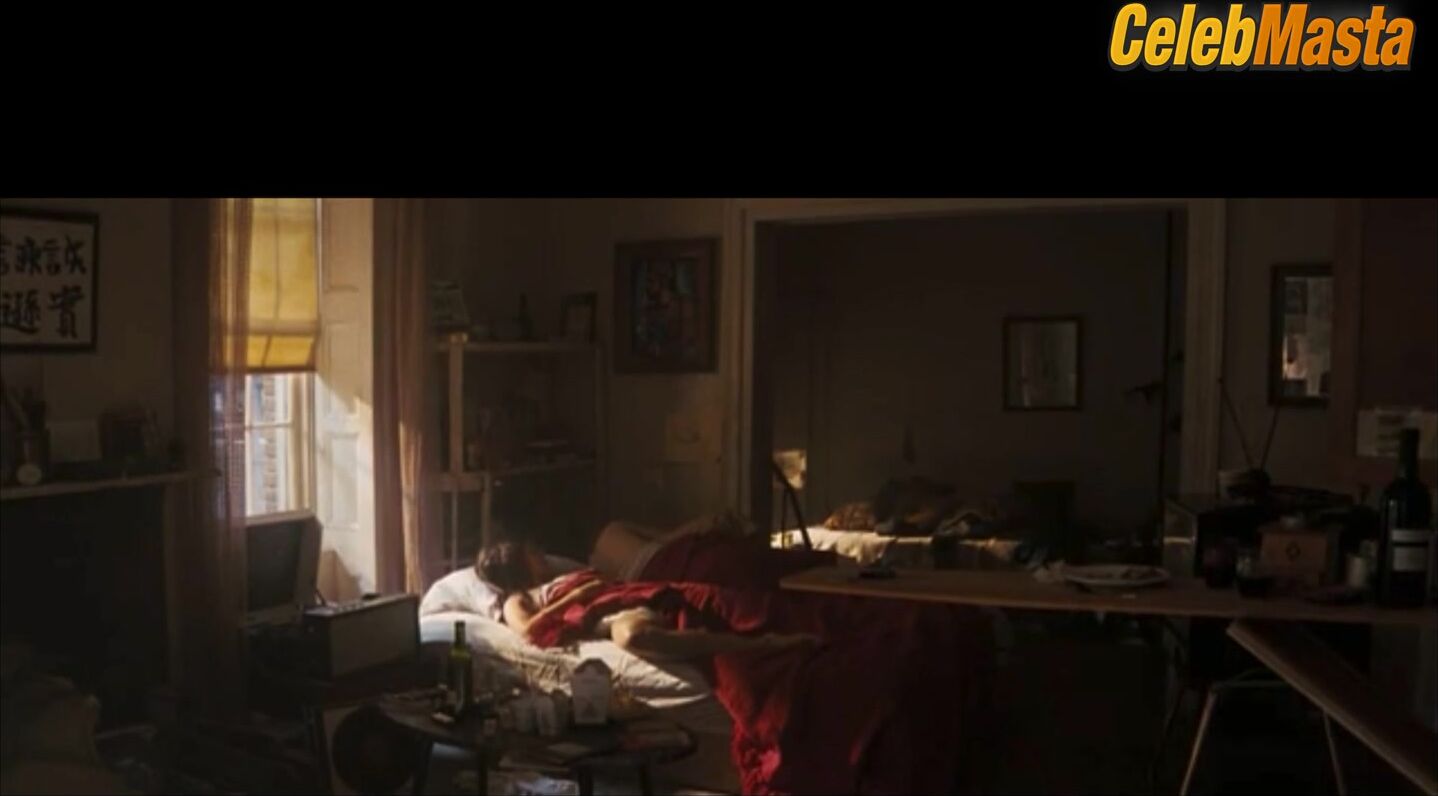 Monica Barbaro Tits Scene In A Complete Unknown - Photo 5 of 5 photo 4