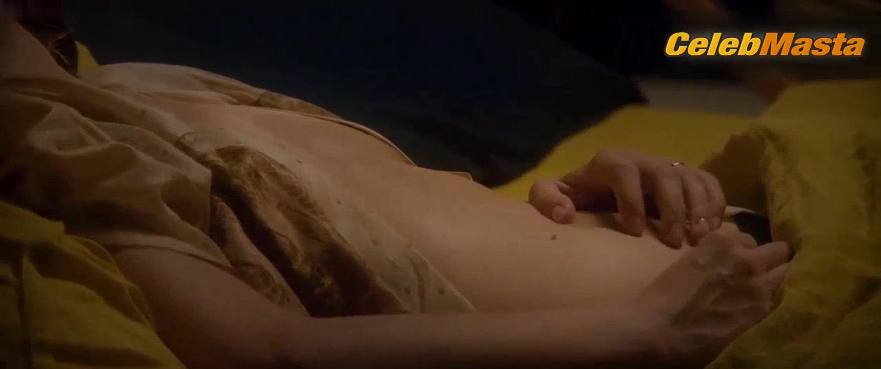 Olga Kurylenko Boobs Scene In The Bay Of Silence - Photo 1 of 5 photo 5