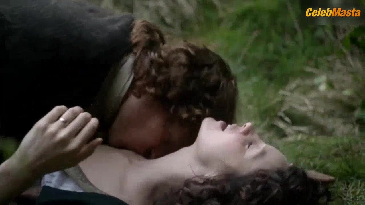 Caitriona Balfe ’s Boobs, Underwear Scene In Outlander - Photo 2 of 5 photo 1