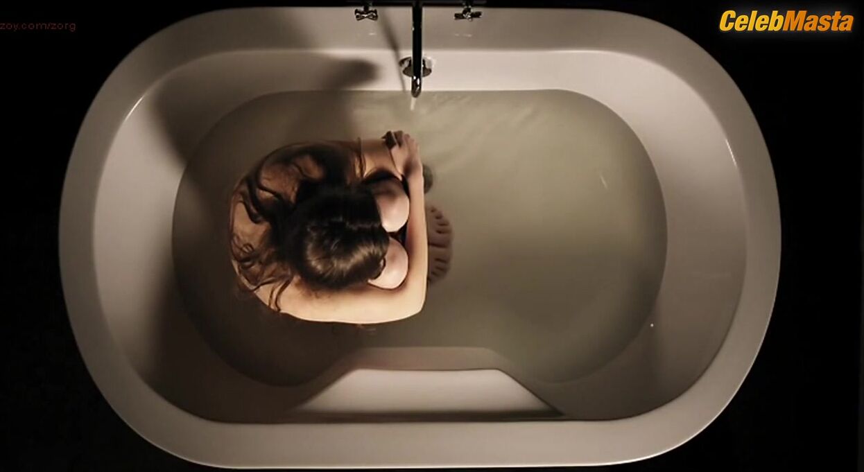Gaite Jansen Booty, Tits Scene In 170 Hz - Photo 1 of 5