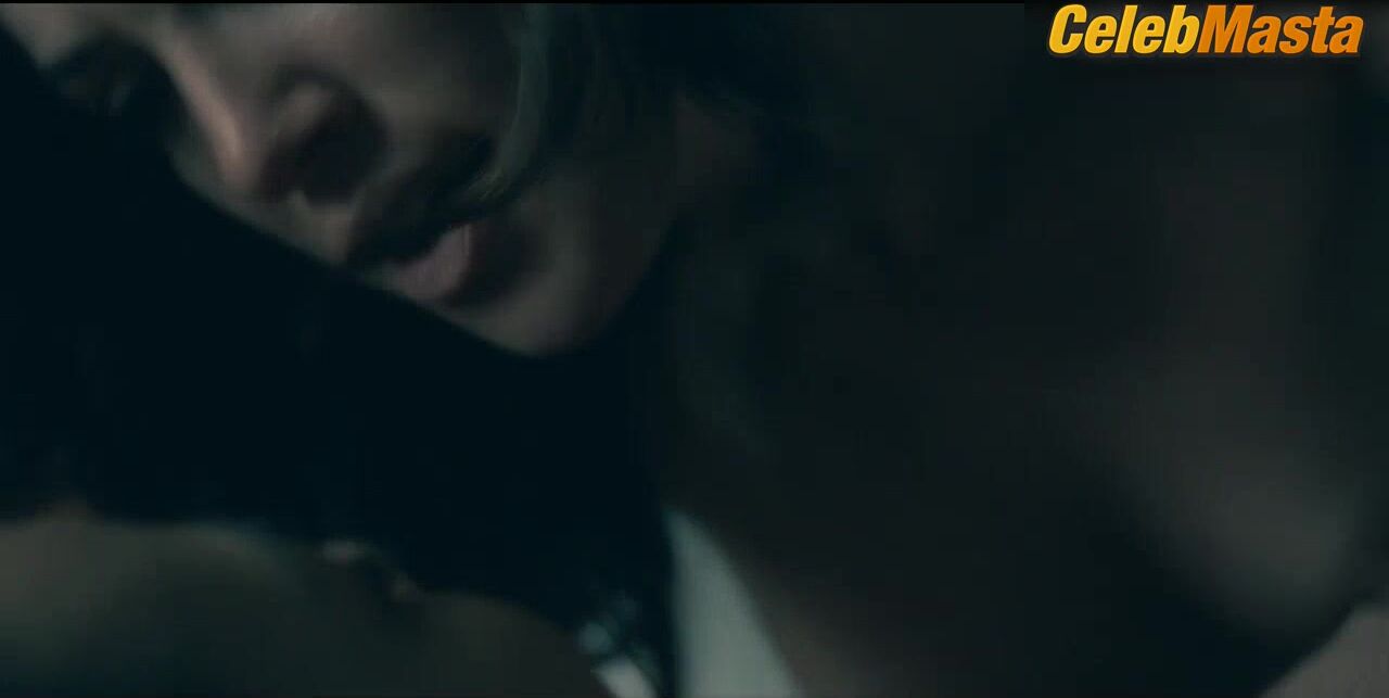 Kate Siegel And Levy Tran Flaunt Underwear In Lesbian - Photo 1 of 5