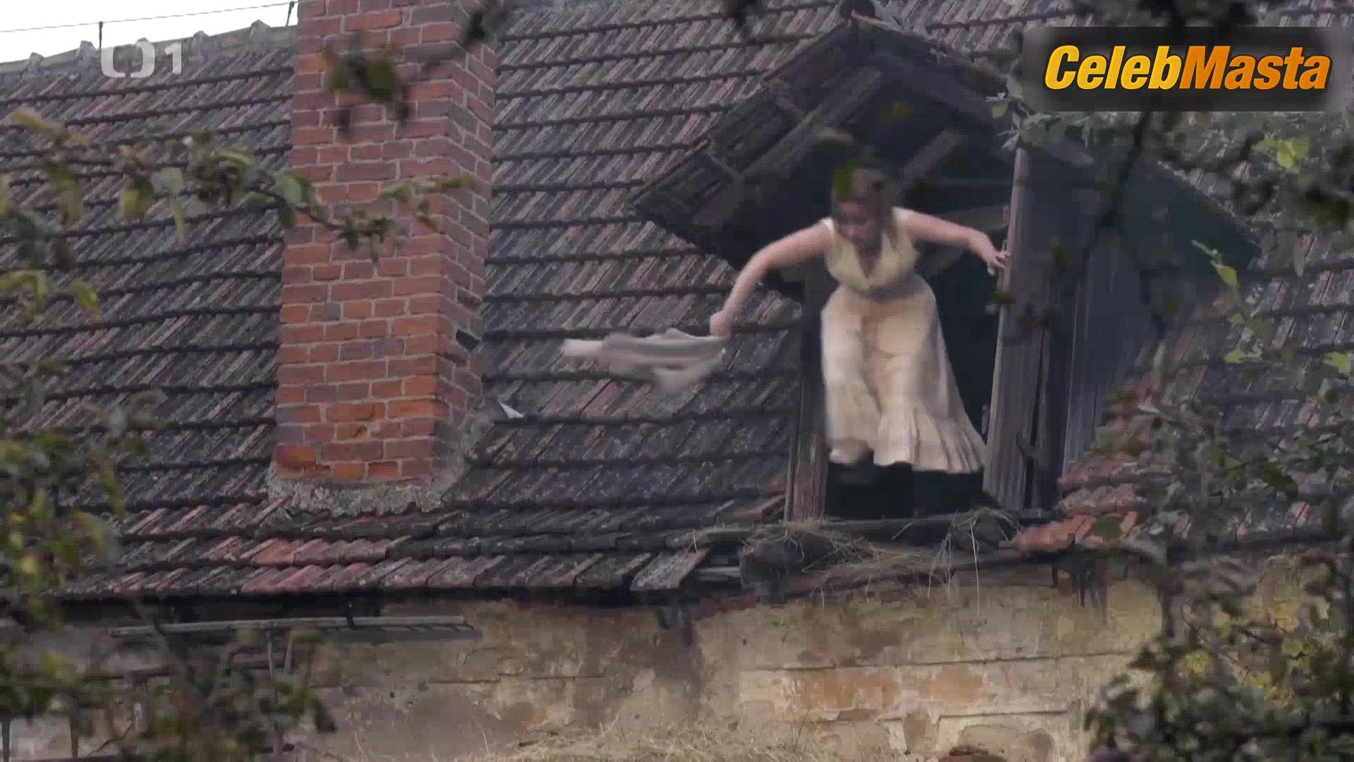 Vica Kerekes Tits Scene From Cetnici Z Luhacovic - Photo 2 of 5 photo 1