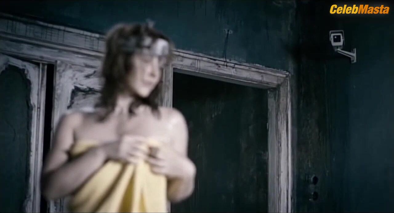 Vica Kerekes Boobs Scene In 1 - Photo 2 of 5 photo 1