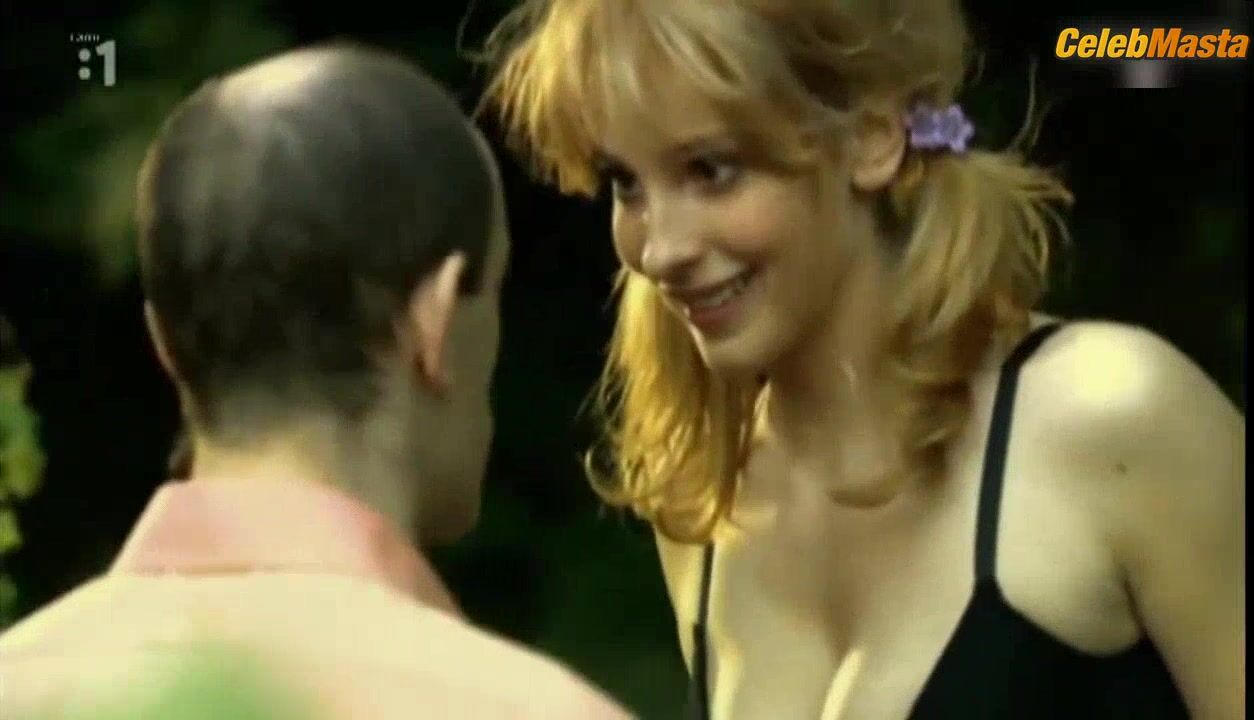 Vica Kerekes Tits Scene From Konecna Stanica - Photo 1 of 5