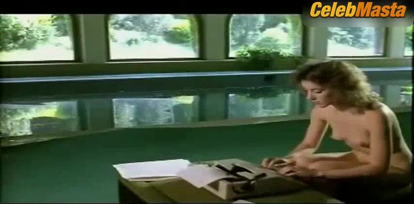 Lina Romay ’s Lesbian, Tits Scene In Mi Conejo Es - Photo 1 of 5 photo 4