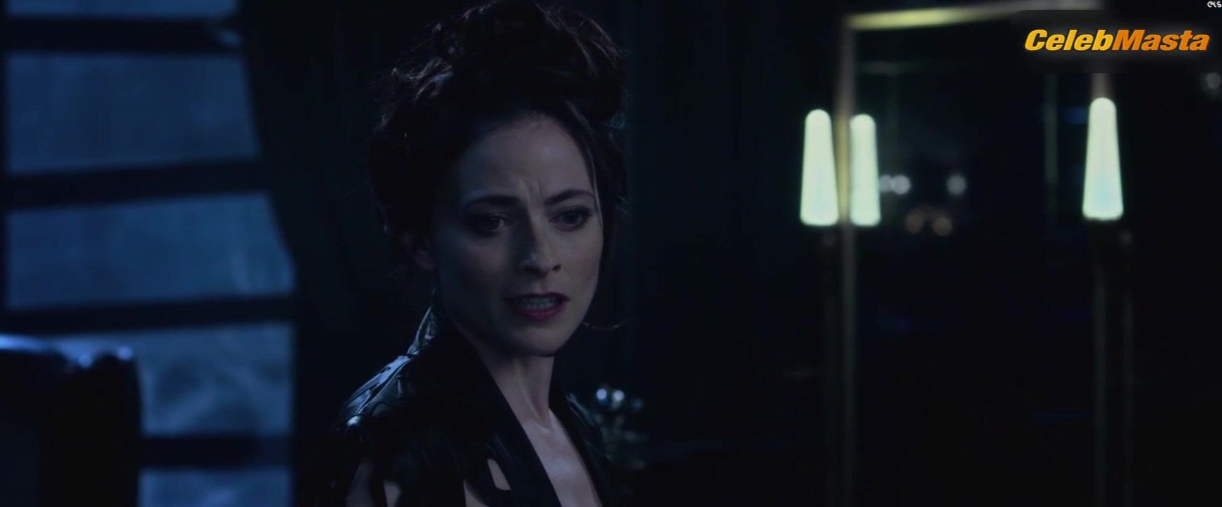 Daisy Head Lara Pulver And Sexy Scene From Underworld - Photo 2 of 5 photo 5