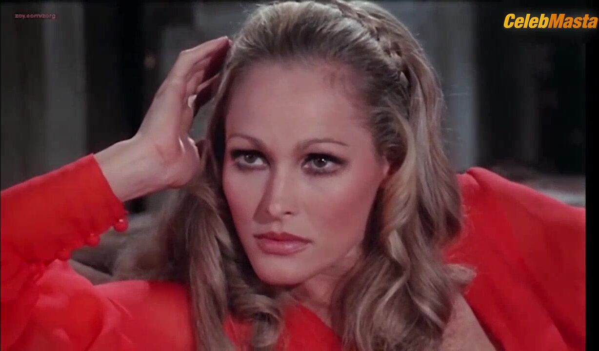 Ursula Andress Tits Scene From Perfect Friday - Photo 3 of 5 photo 1