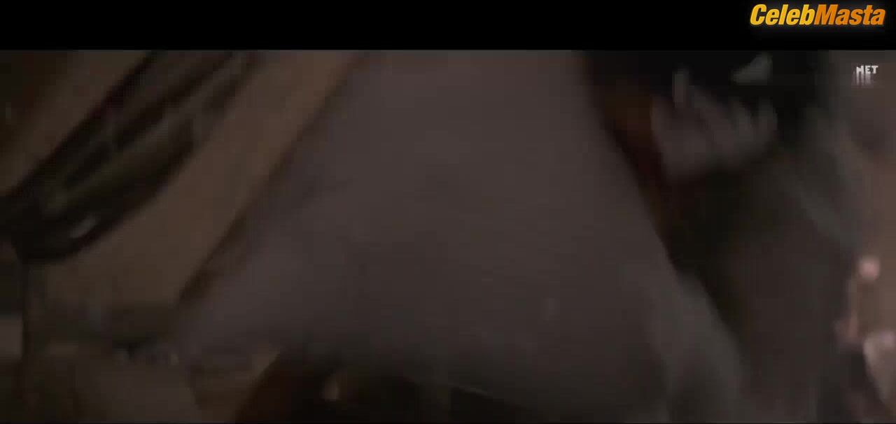 Freya Mavor Tits Scene In L’empereur De Paris - Photo 2 of 5 photo 4