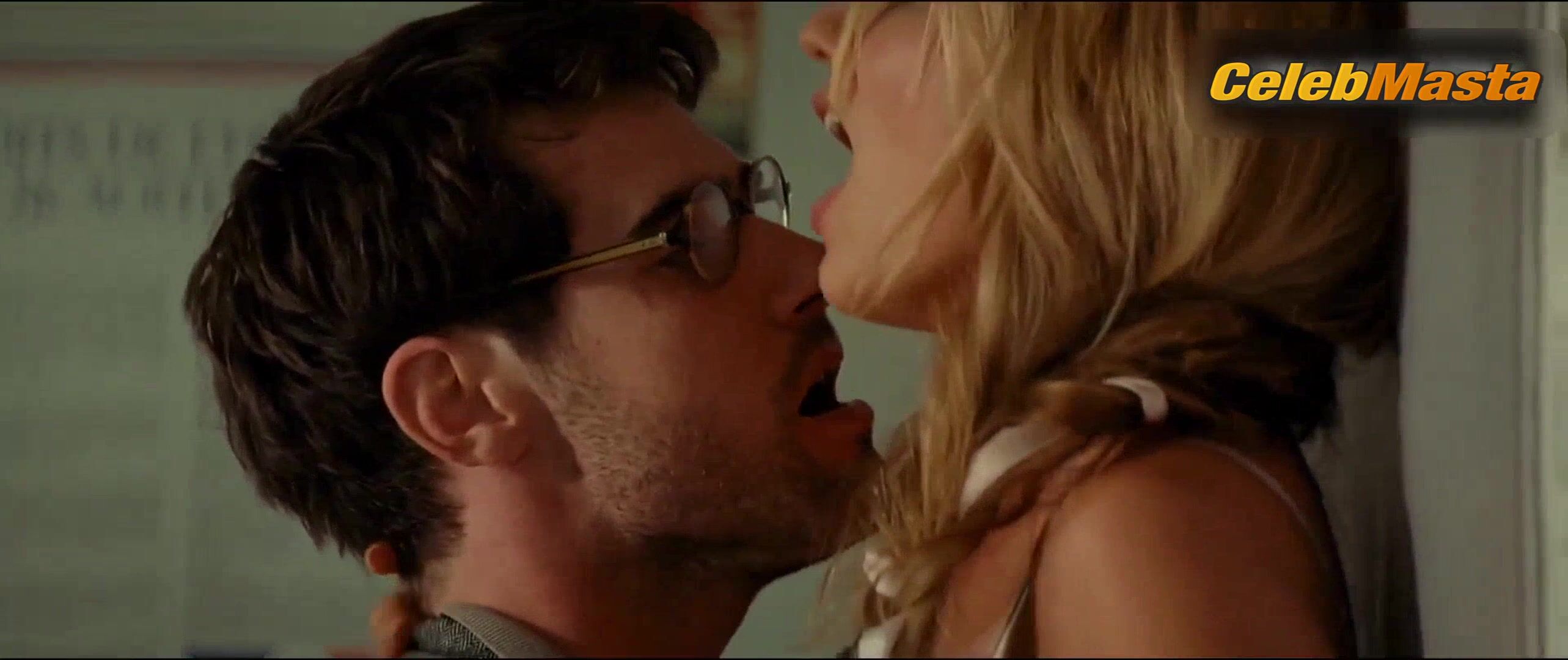 Dianna Agron ’s Sexy Scene From The Family - Photo 1 of 5 photo 5