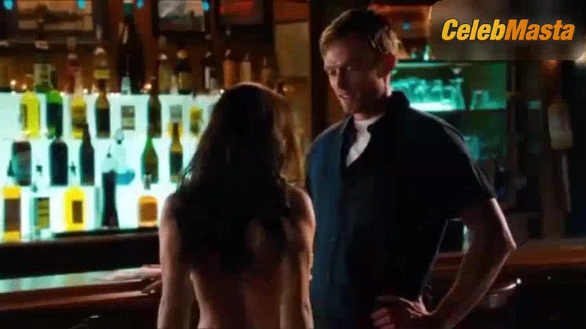 Rachel Bilson ’s Sexy Scene In Hart Of Dixie - Photo 1 of 5 photo 2