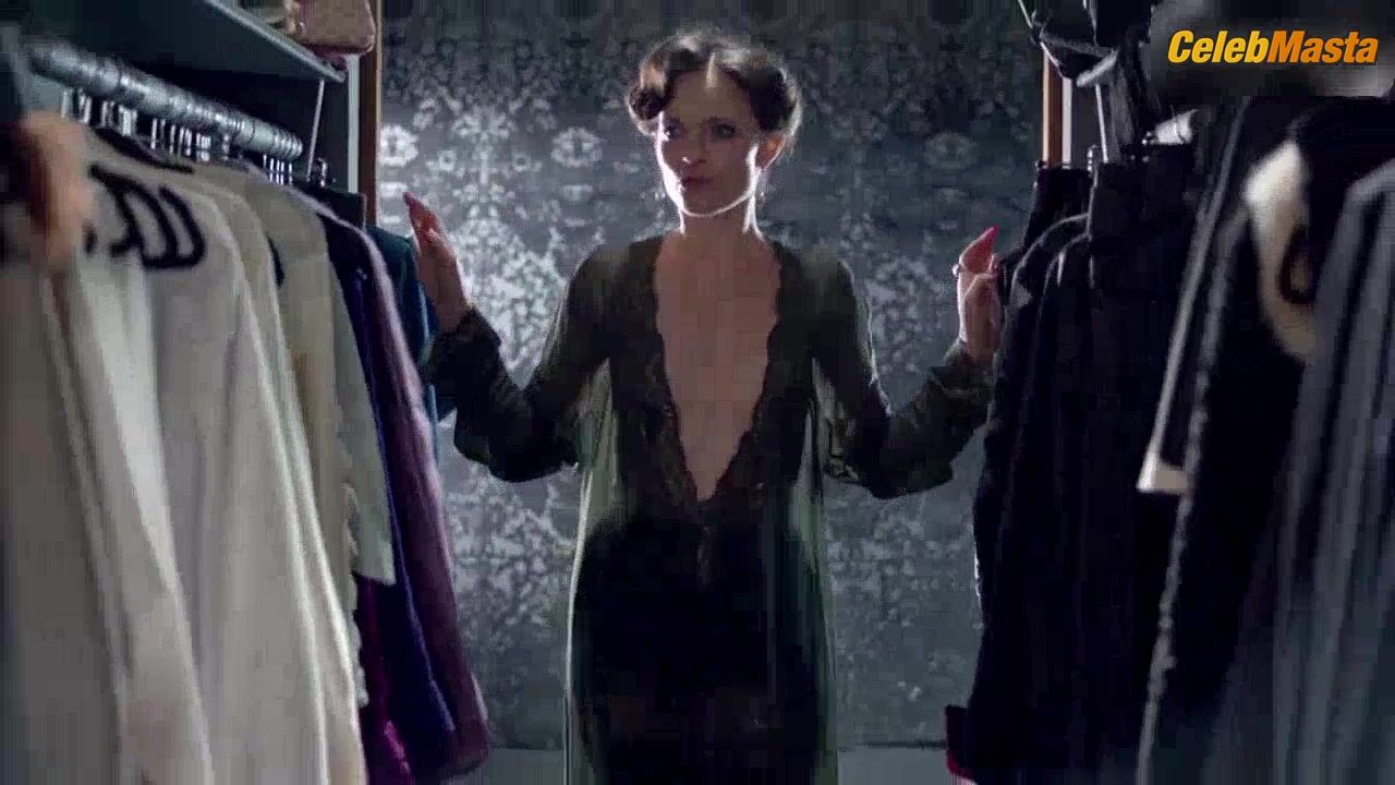 Lara Pulver ’s Tits Scene From Sherlock - Photo 4 of 5 photo 1
