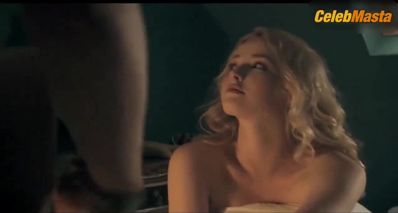 Freya Mavor ’s Tits Scene In Skins - Photo 5 of 5