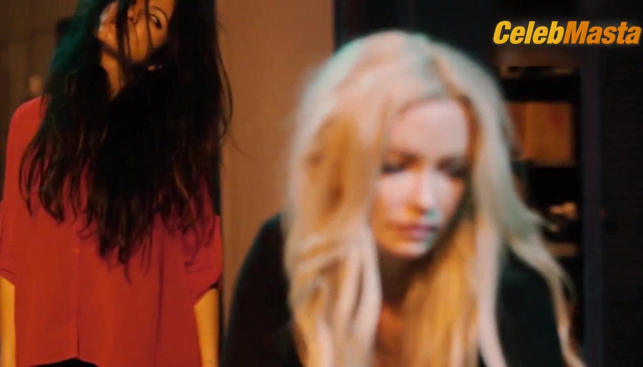 Mindy Robinson ’s Sexy Scene From Check Point - Photo 1 of 5 photo 4