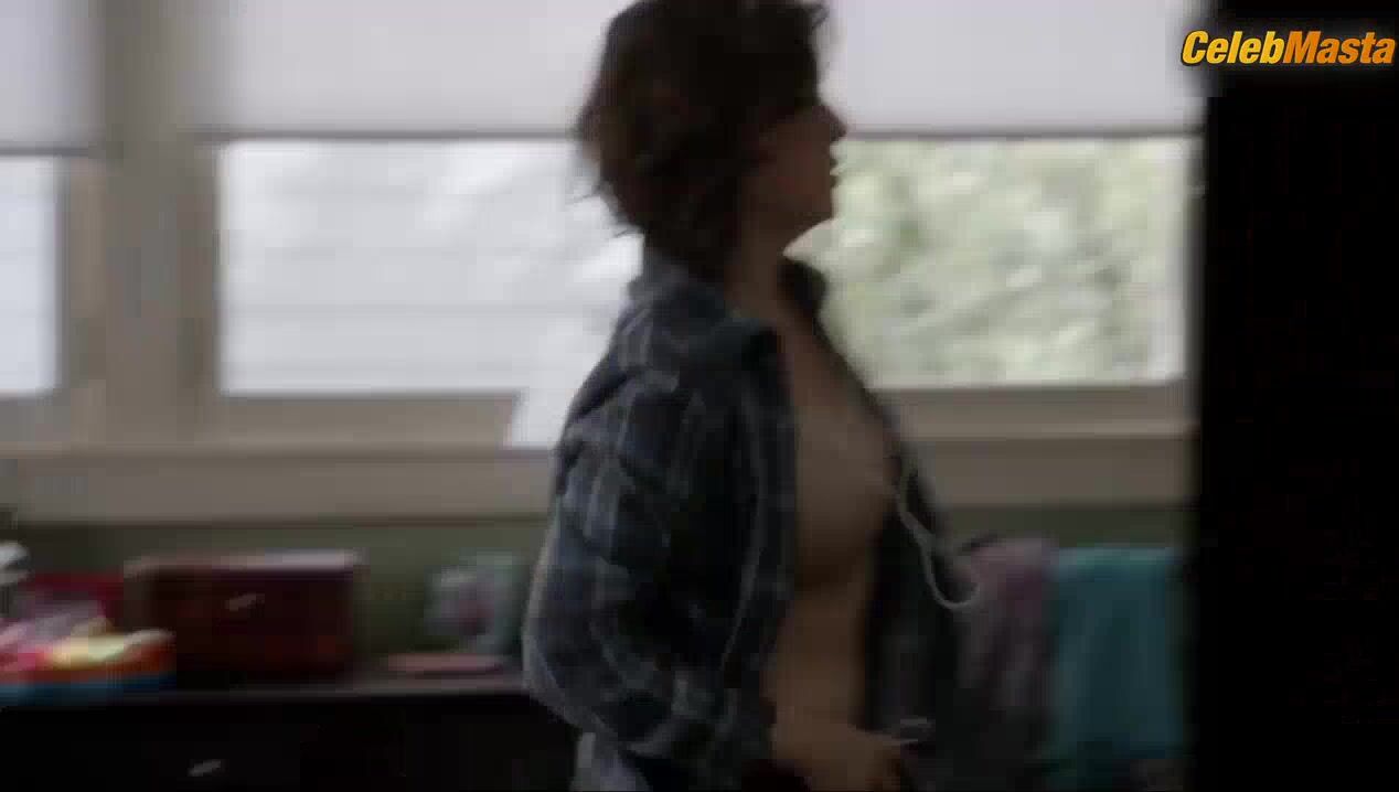 Melanie Lynskey Booty, Boobs Scene In Togetherness - Photo 3 of 5 photo 1