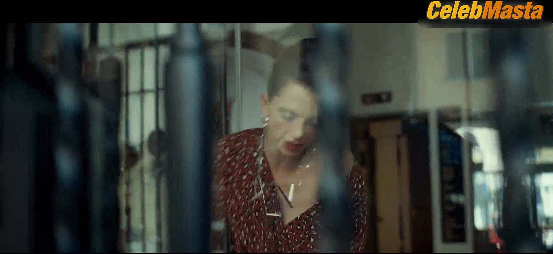 Macarena Gomez ’s Sexy Scene From Desmadre Incluido - Photo 2 of 5