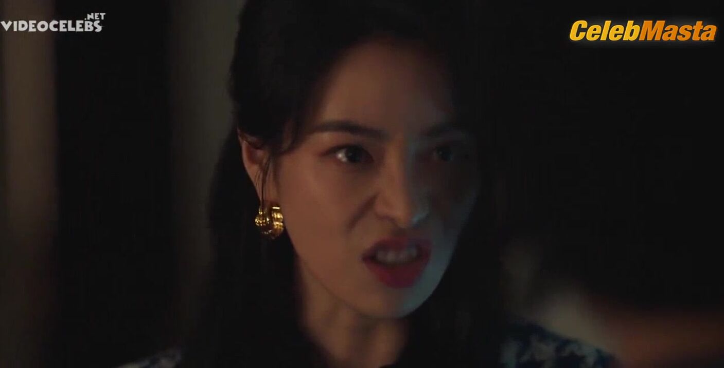 Cha Joo-young ’s Tits, Underwear Scene In The Glory - Photo 2 of 5 photo 4