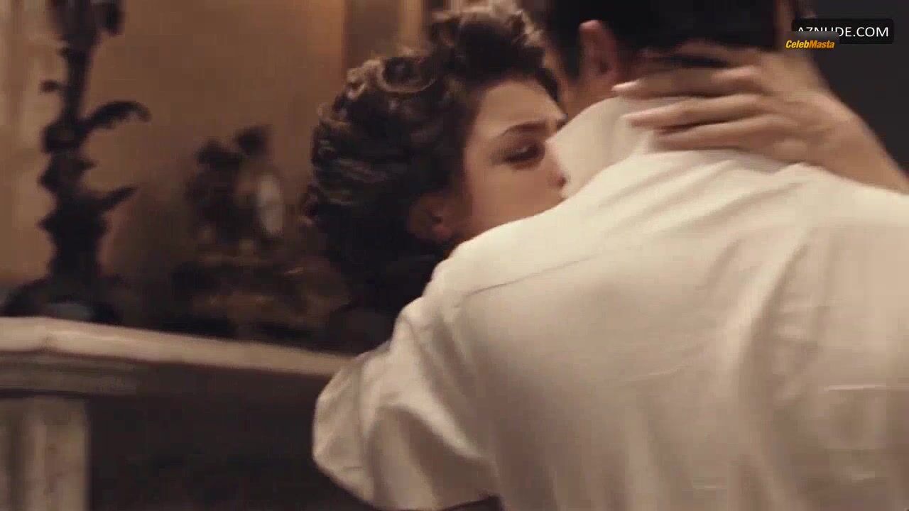 Irene Azuela ’s Tits Scene From El Atentado - Photo 2 of 5 photo 1