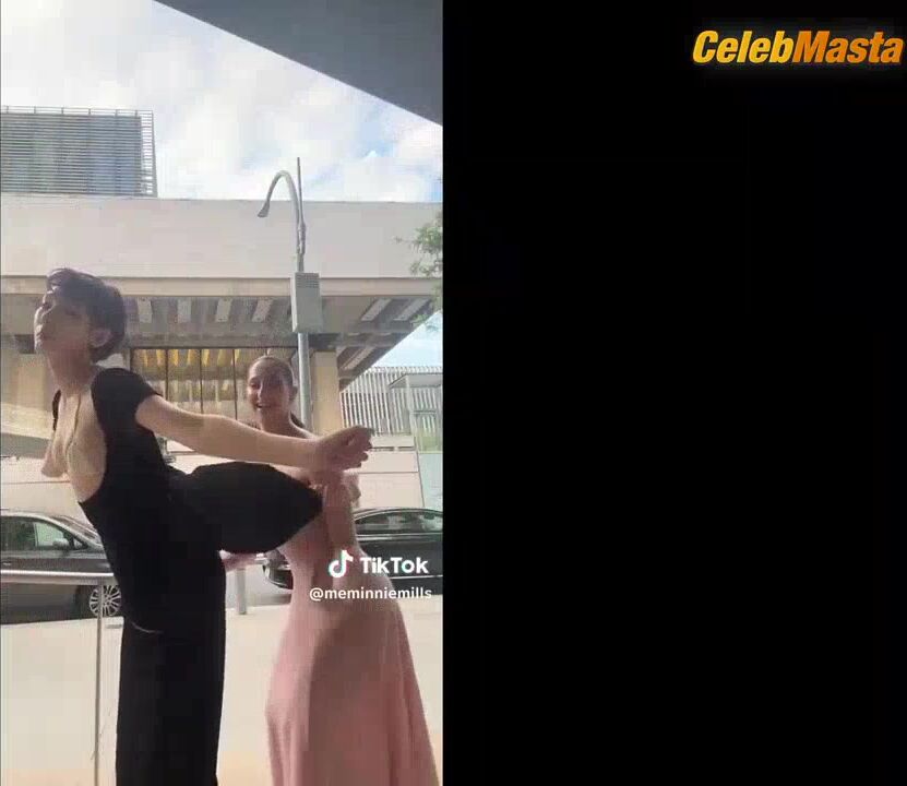 Minnie Mills Tits Scene From Instagram / Tiktok - Photo 2 of 5