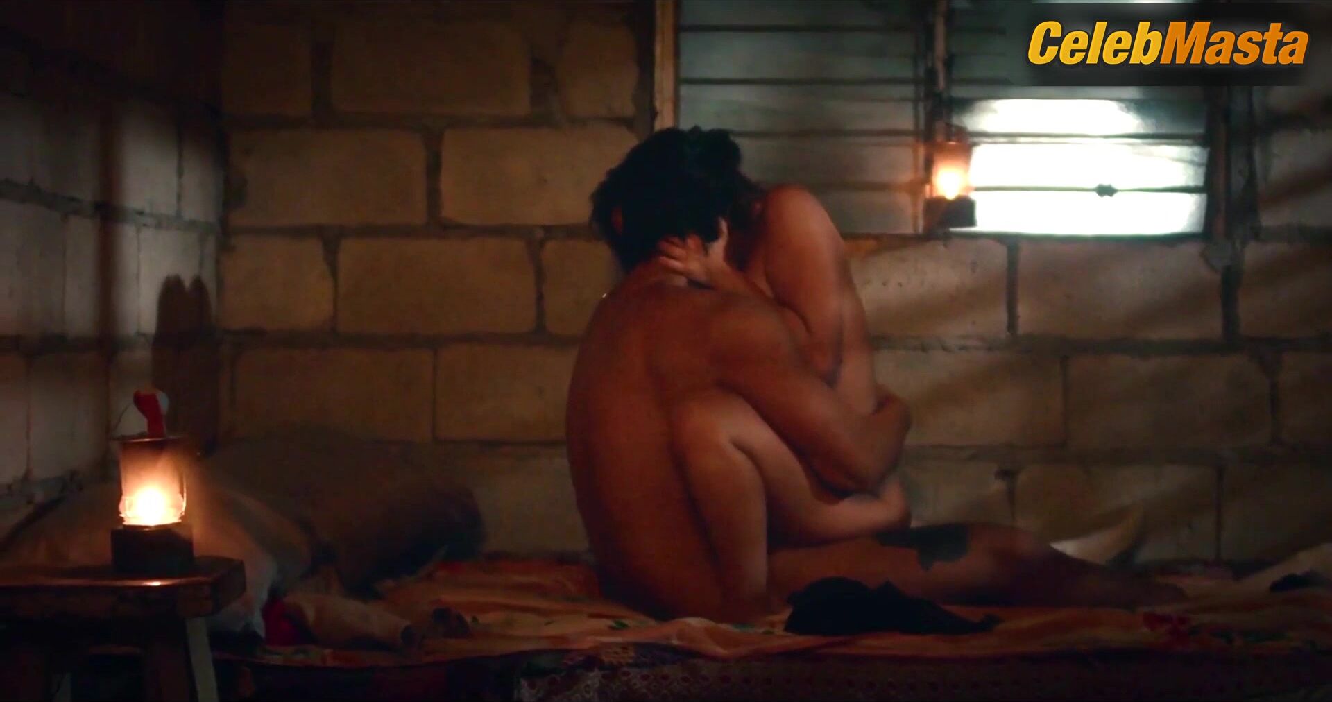 Franki Russell Bares Ass Scene In Pabuya - Photo 1 of 5 photo 5