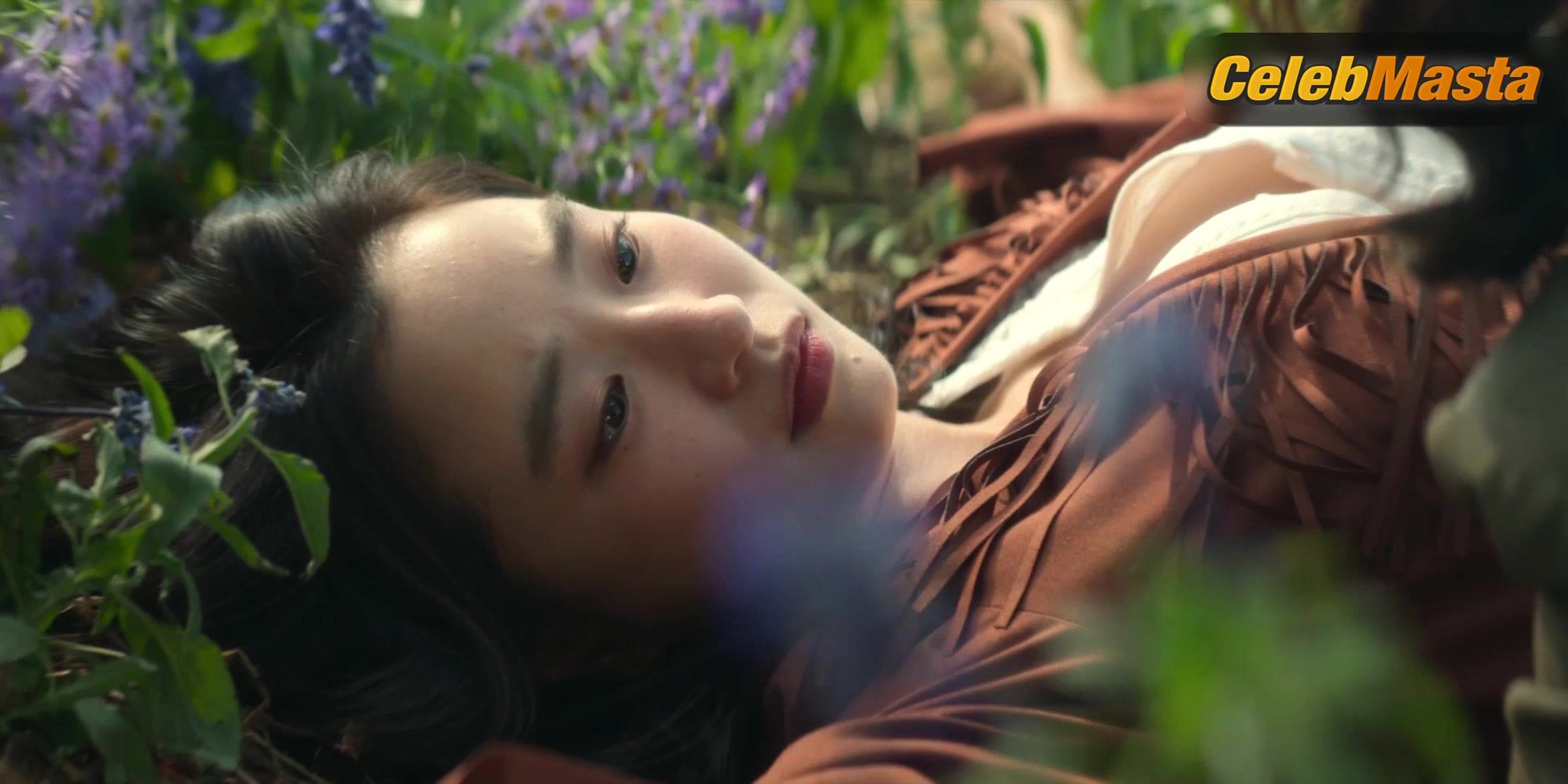 Bang Hyo-rin And Lee Ha-nee Steamy Scene In Aema - Photo 1 of 5 photo 4