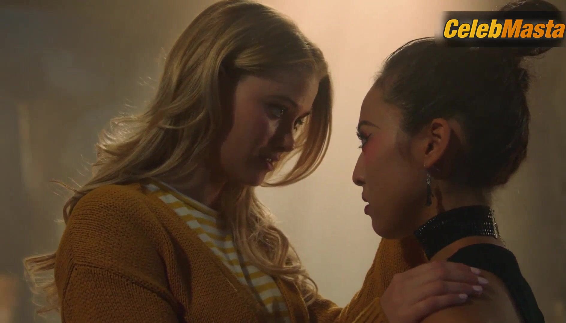 Lyrica Okano Virginia Gardner And ’s Lesbian Scene - Photo 2 of 5 photo 4