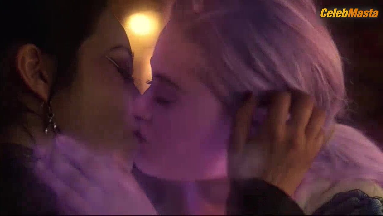 Lyrica Okano Virginia Gardner And Enjoy Lesbian Scene In - Photo 2 of 5 photo 5