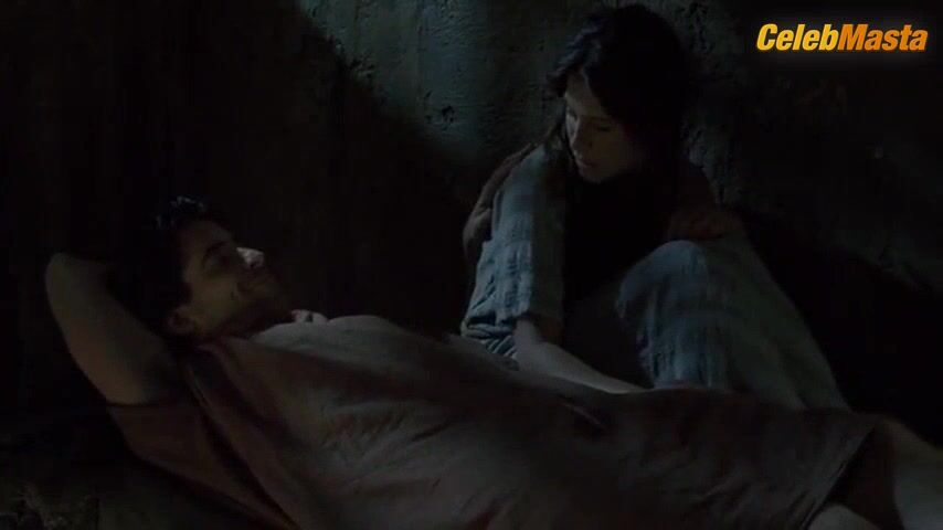 Rhona Mitra Shows Sexy Scene In Spartacus - Photo 1 of 5