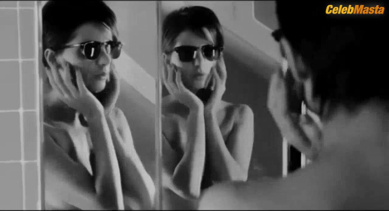 Macarena Gomez Tits Scene From La Nina - Photo 2 of 5 photo 5