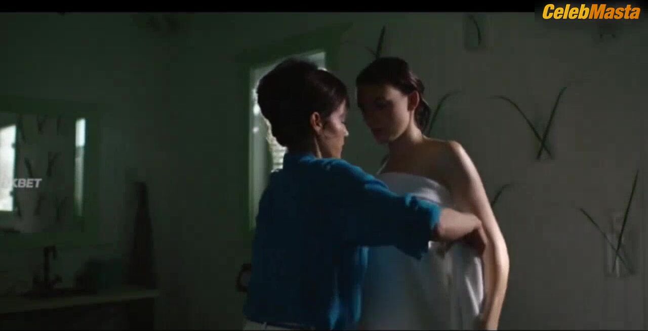 Gaite Jansen Shows Off Sexy Scene In Leopard Skin - Photo 2 of 5 photo 5