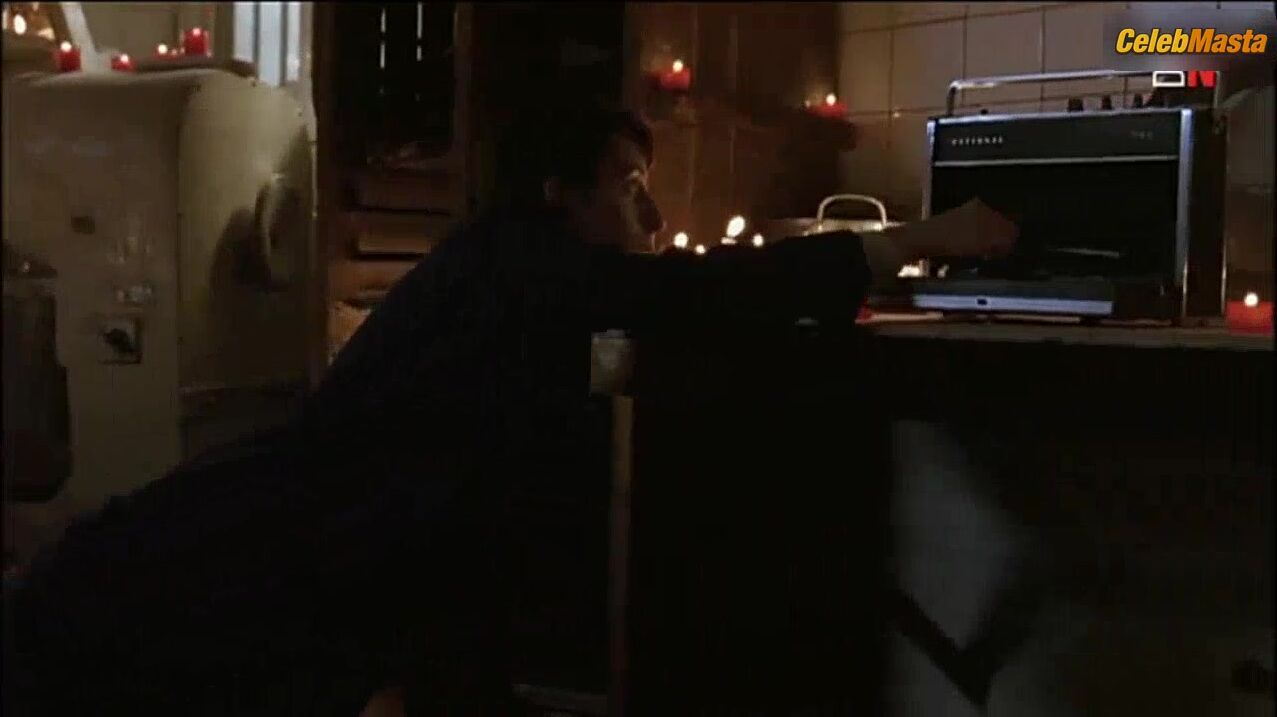 Macarena Gomez Tits Scene From Platillos Volantes - Photo 1 of 5 photo 2