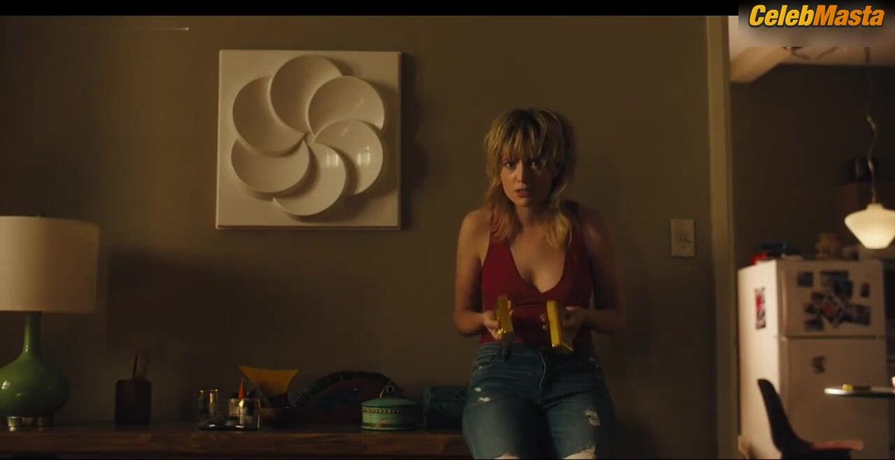 Gaite Jansen Reveals Butt And Tits Scene In Jett - Photo 2 of 5 photo 5