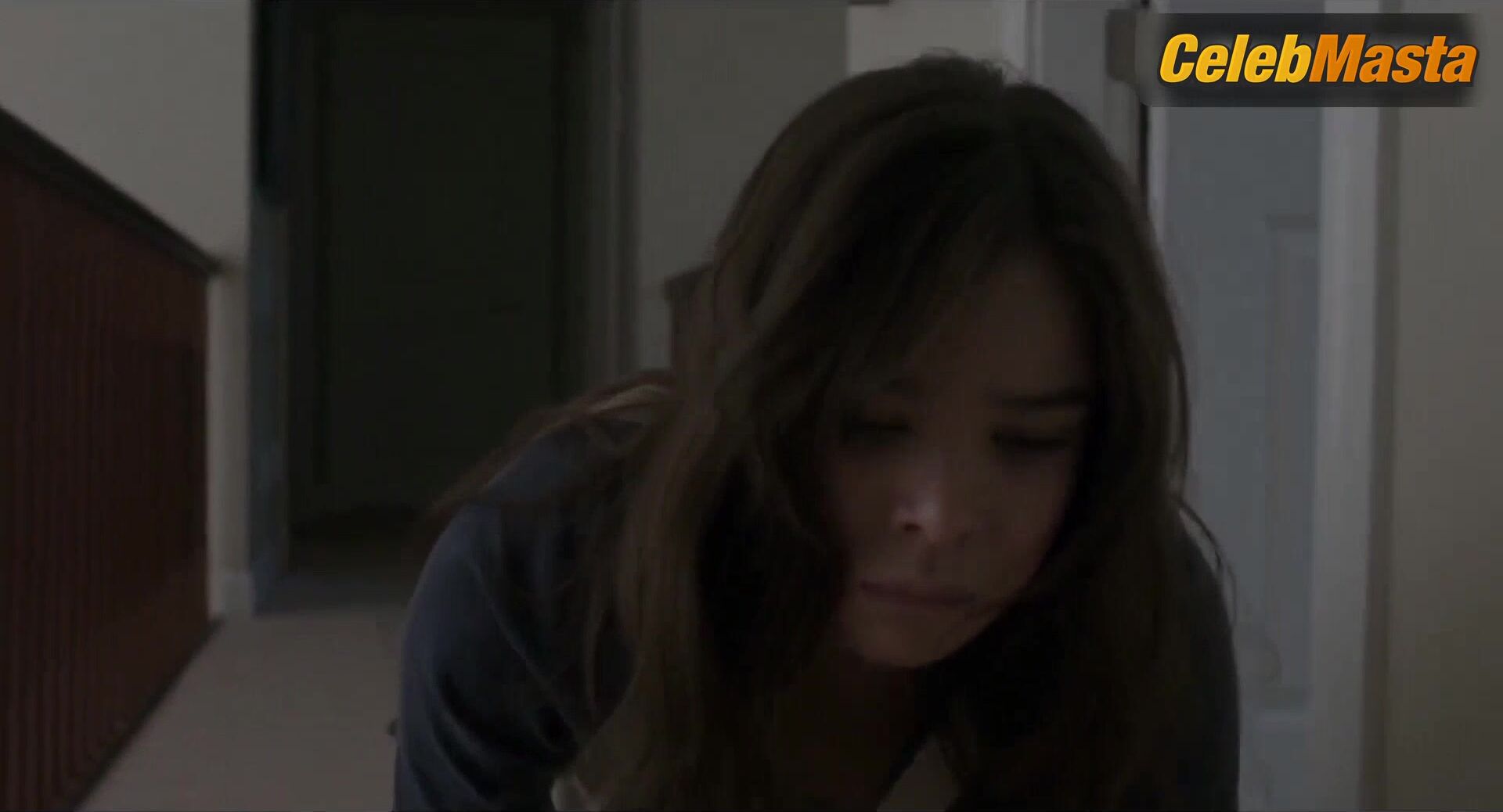 Haley Lu Richardson ’s Sexy Scene From The Edge Of - Photo 1 of 5