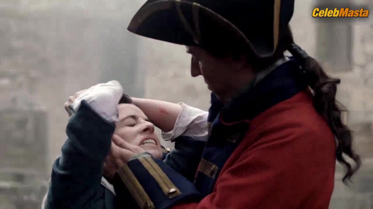 Caitriona Balfe Butt, Boobs Scene In Outlander - Photo 2 of 5 photo 1