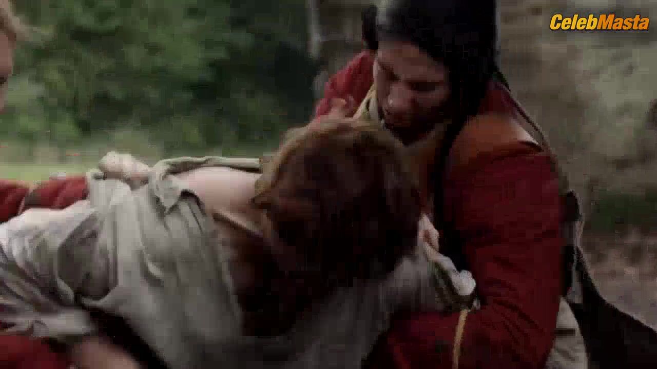 Caitriona Balfe Butt, Boobs Scene In Outlander - Photo 2 of 5