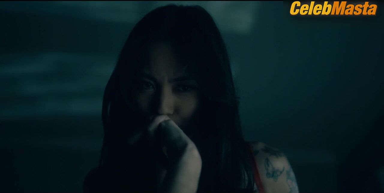Kate Siegel And Levy Tran Show Underwear In Lesbian - Photo 1 of 5 photo 4